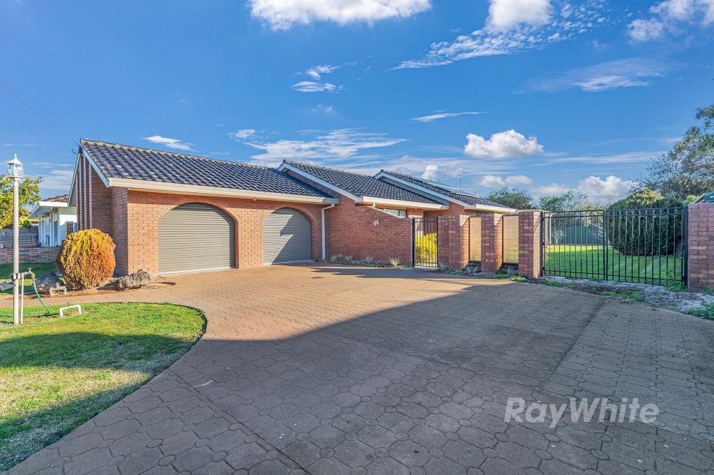 44 Queen St, Rochester, VIC 3561