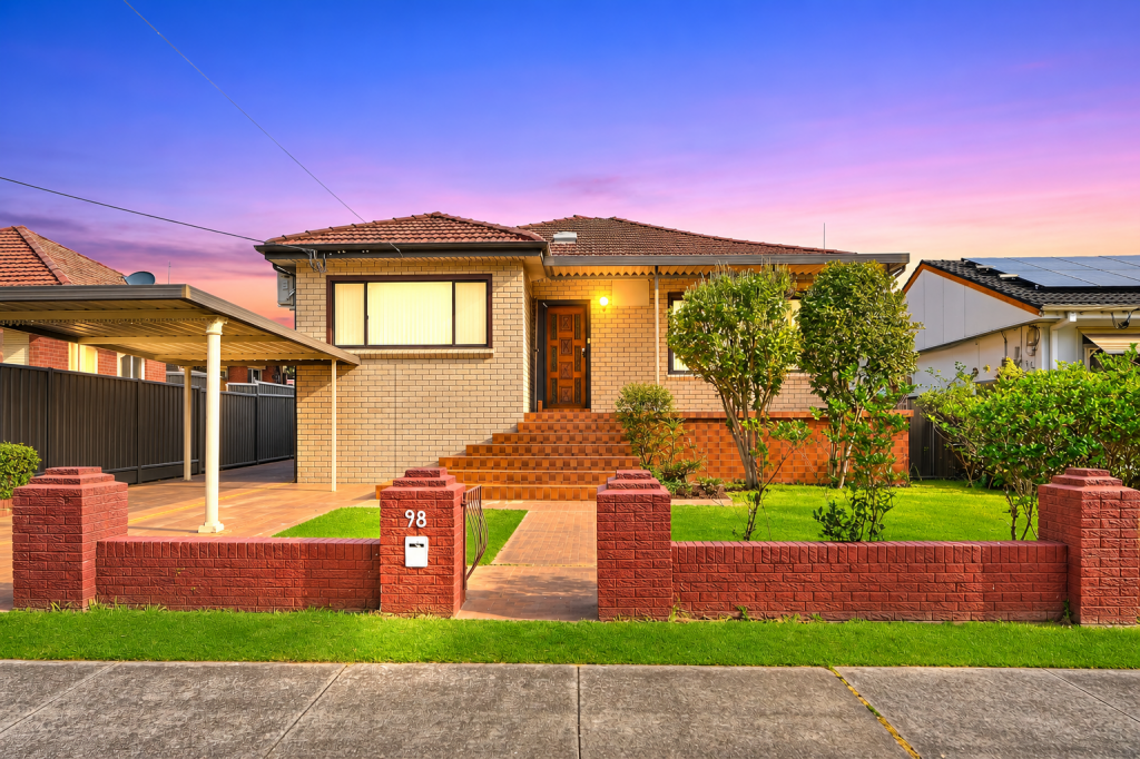 98 Malta St, Fairfield East, NSW 2165