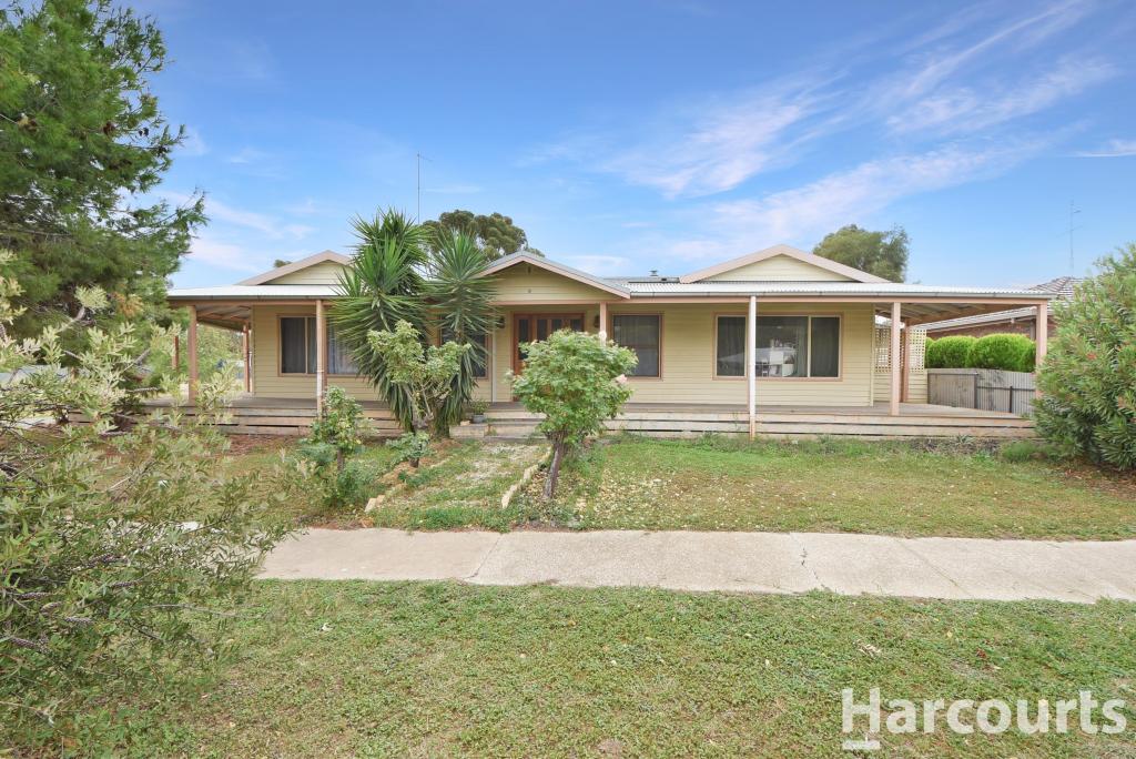 8 AND 8A GOULD ST, WARRACKNABEAL, VIC 3393