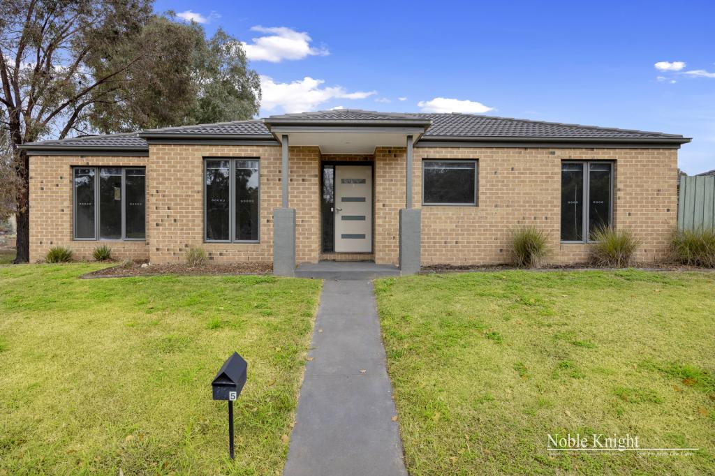 5 WHATTON PL, YEA, VIC 3717