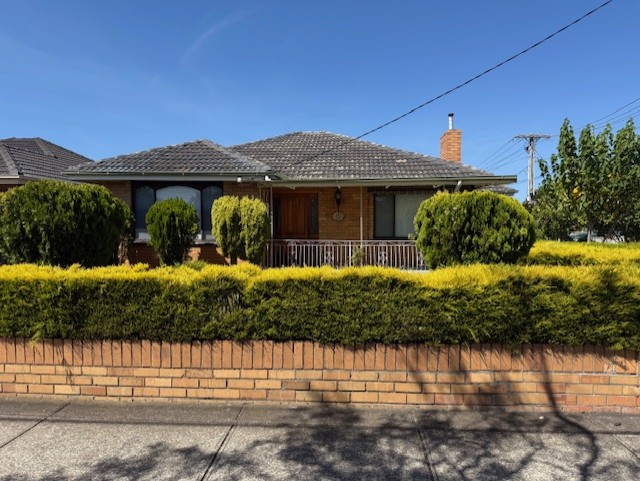 10 Leslie St, St Albans, VIC 3021