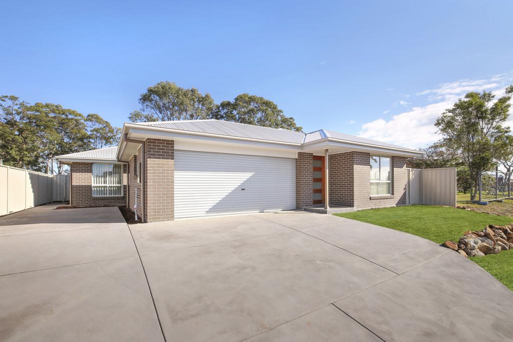 8 Clipstone Cl, Port Macquarie, NSW 2444