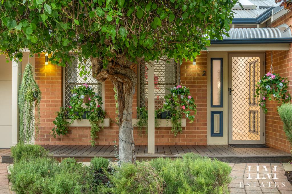 2/15 Fauntleroy St, Guildford, WA 6055