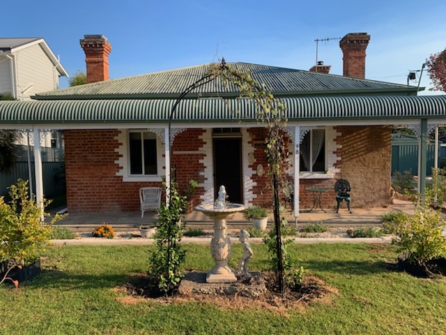 98 Towong Rd, Corryong, VIC 3707