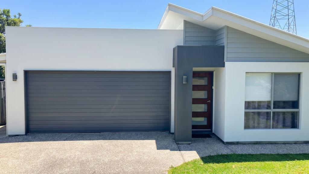 16 Eucalyptus Ave, Southside, QLD 4570