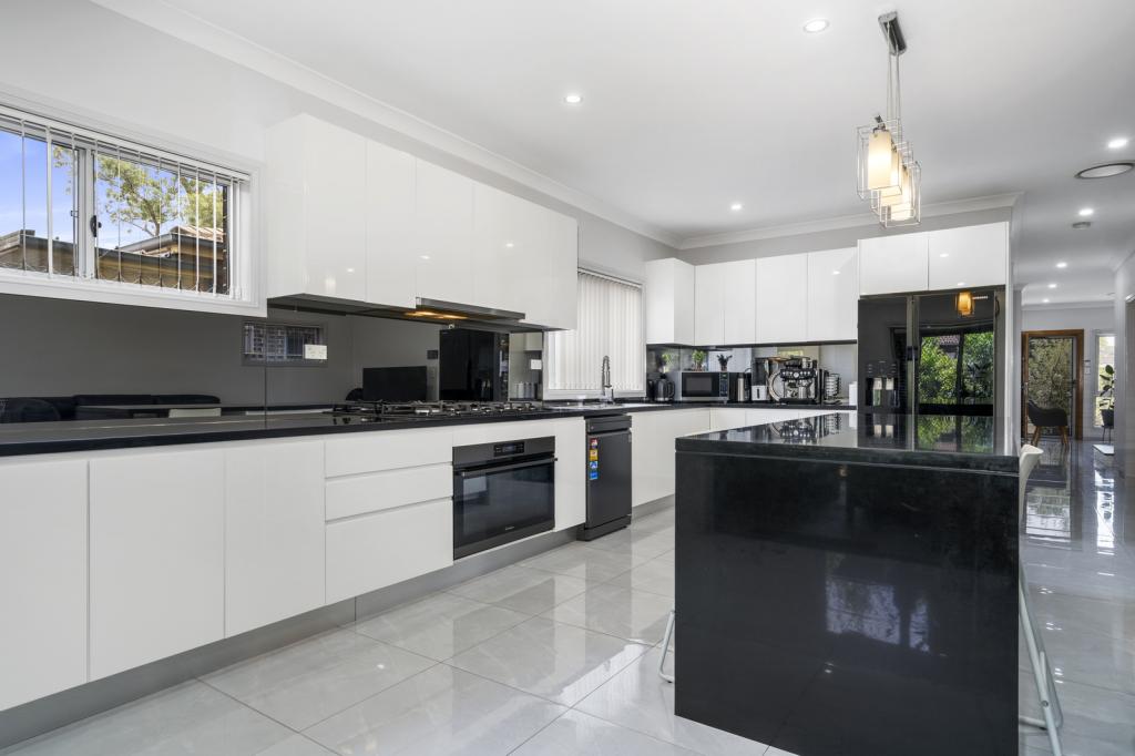 18b Junction Rd, Moorebank, NSW 2170
