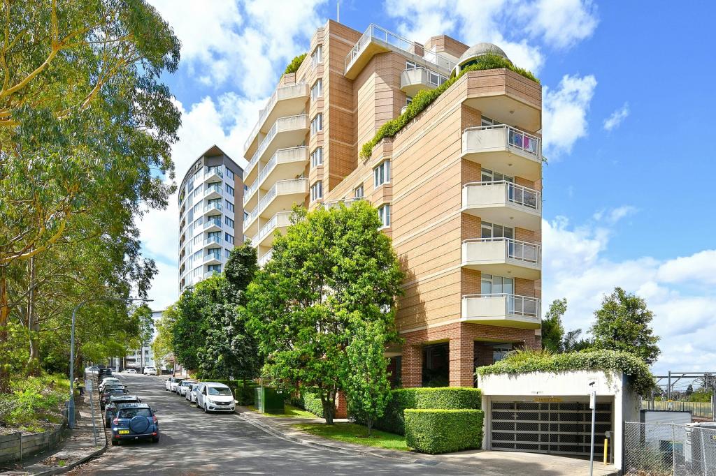 63/2 Pound Rd, Hornsby, NSW 2077