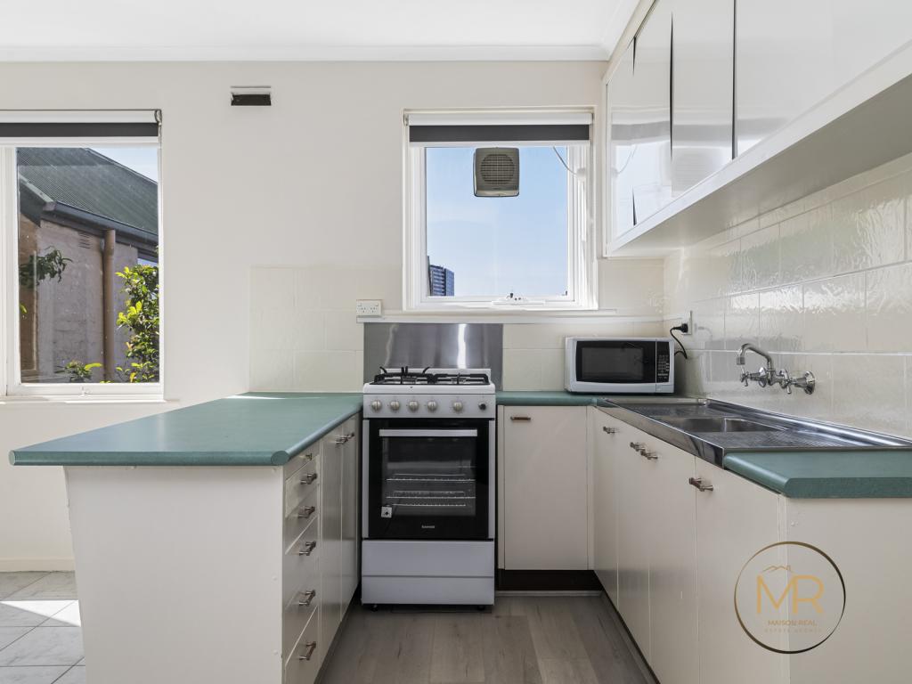 2/182 Mt Alexander Rd, Travancore, VIC 3032