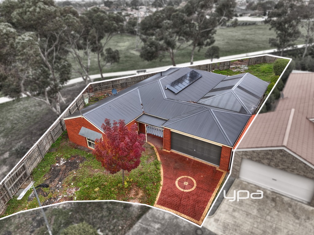 11 Bass Ct, Taylors Lakes, VIC 3038