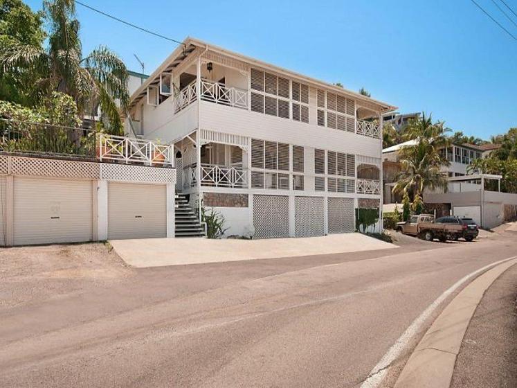 11 MELTON TCE, TOWNSVILLE CITY, QLD 4810