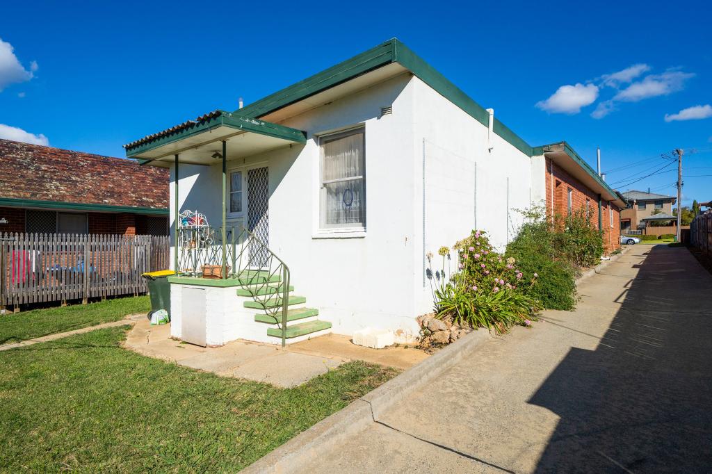 2/9B GERALD ST, QUEANBEYAN, NSW 2620