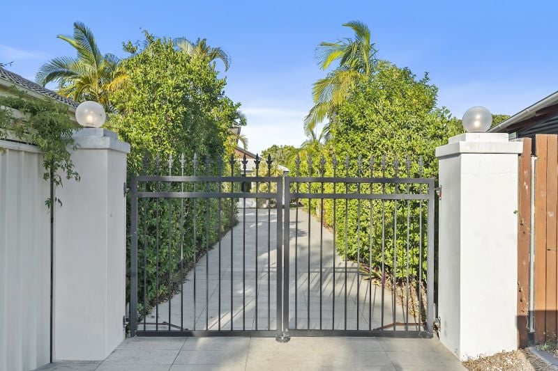 5 Seaside Dr, Banksia Beach, QLD 4507