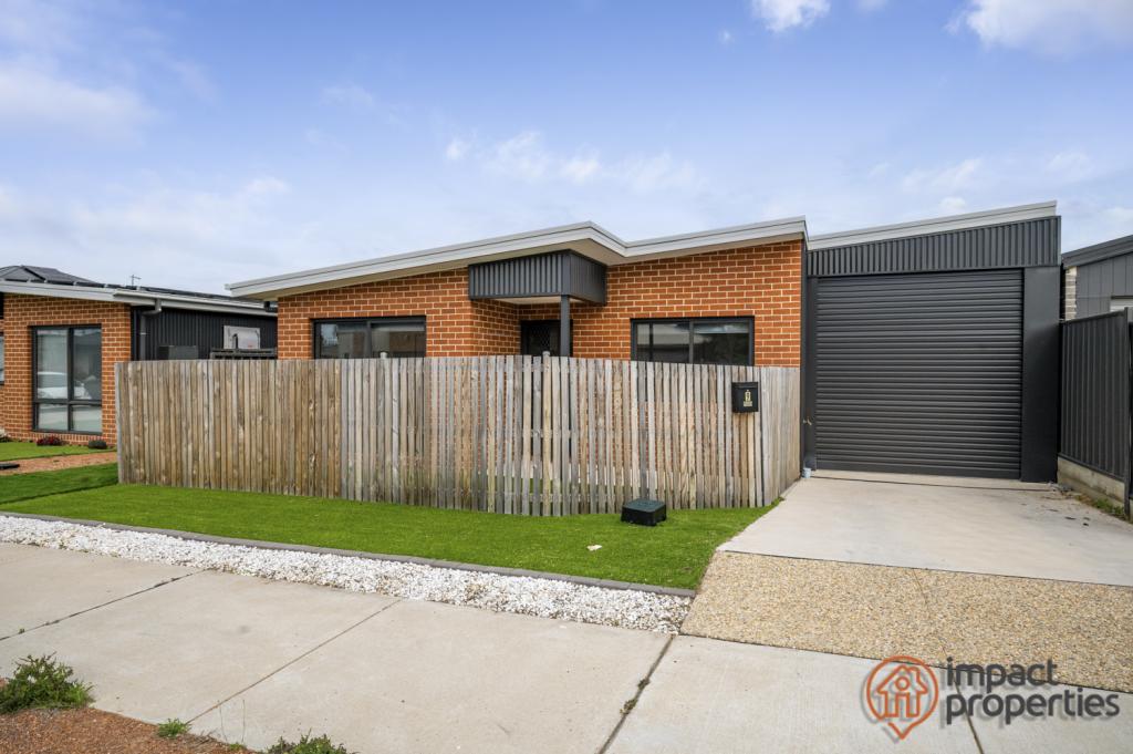 9 VAHLAND ST, TAYLOR, ACT 2913