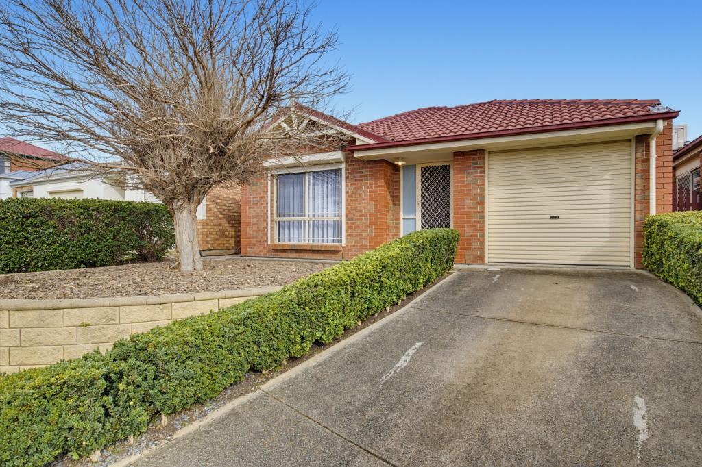 6 Mcguire Ct, Hackham, SA 5163