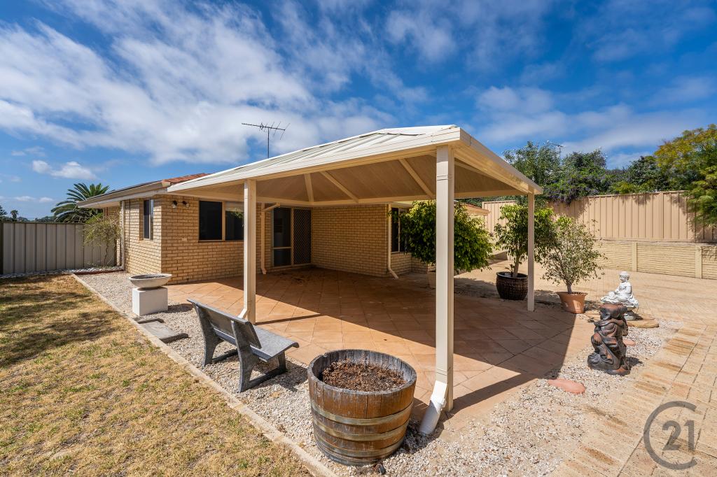 7 Honeysuckle Rmbl, Halls Head, WA 6210