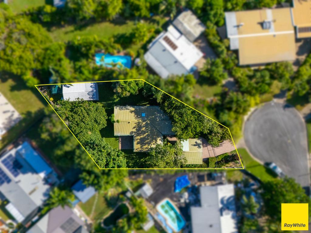 9 Tudor Cl, Trinity Park, QLD 4879