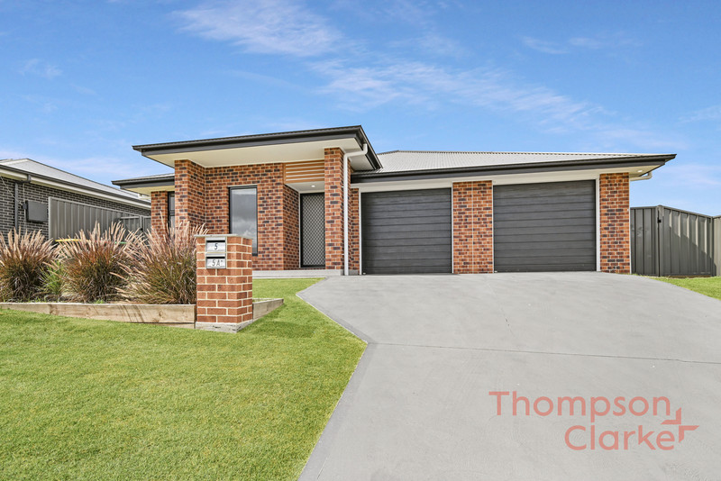 5 Tanzanite St, Rutherford, NSW 2320