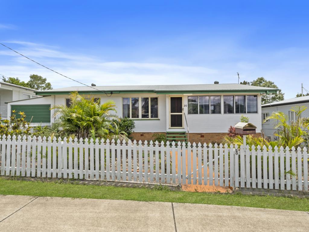 20 Robertson Rd, Eastern Heights, QLD 4305