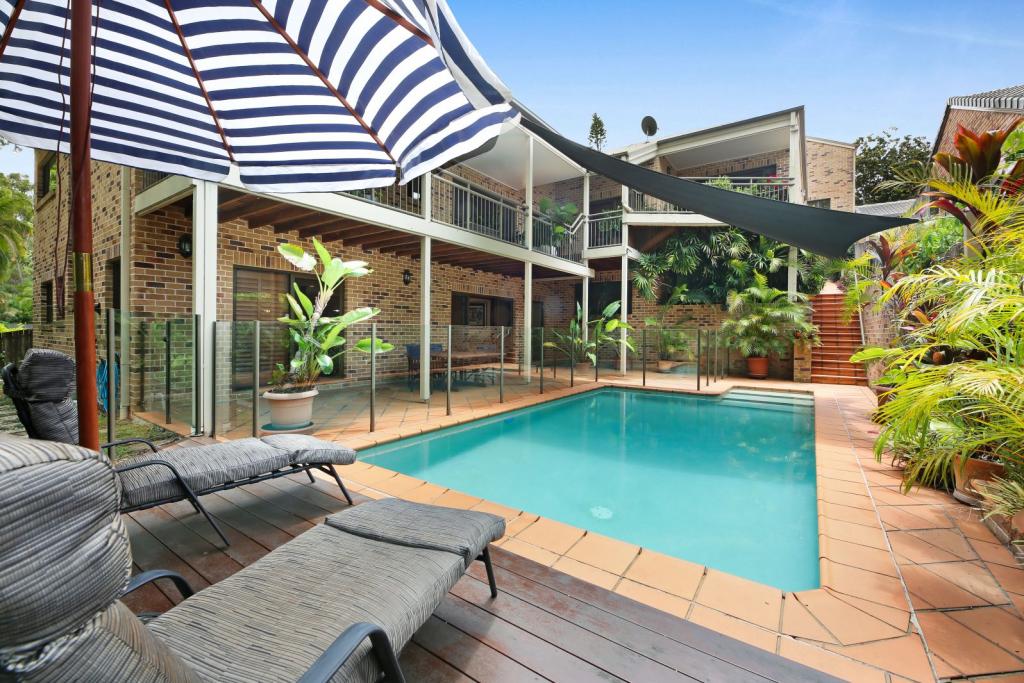 20 Federal Pl, Robina, QLD 4226