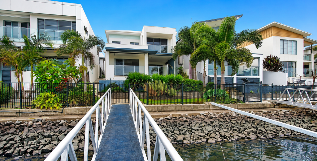 35 Harbourvue Ct, Helensvale, QLD 4212