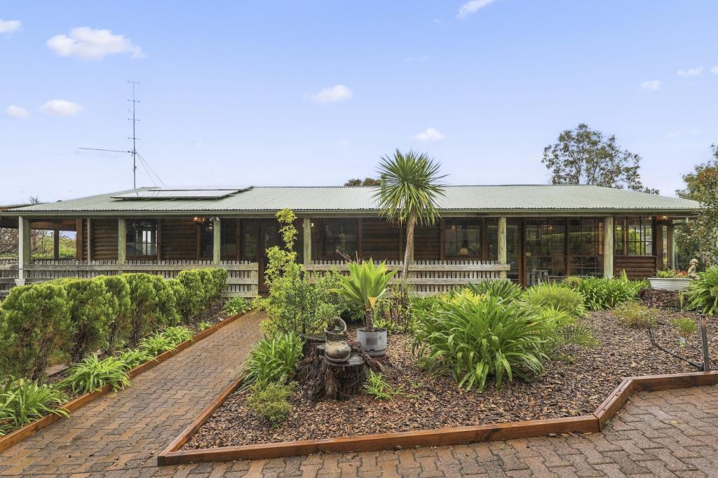 16 GUM AVE, VICTOR HARBOR, SA 5211