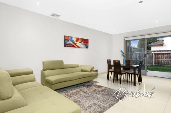 194 Driftway Dr, Pemulwuy, NSW 2145