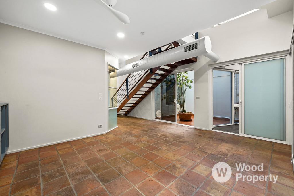 1/18 Davisons Pl, Melbourne, VIC 3000