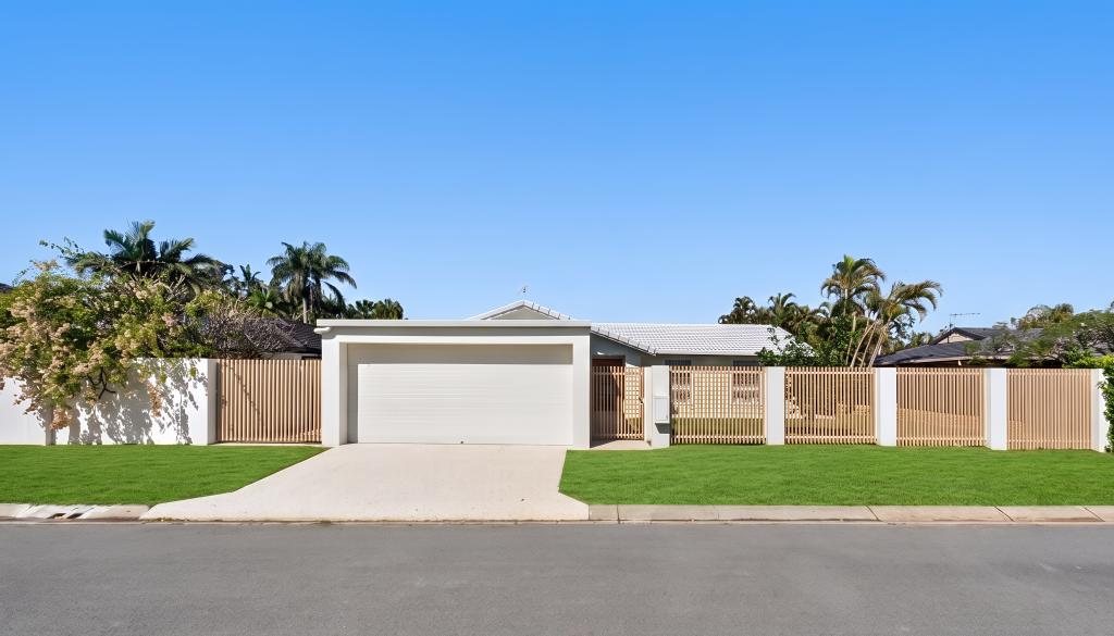5 HOMEBUSH DR, ROBINA, QLD 4226