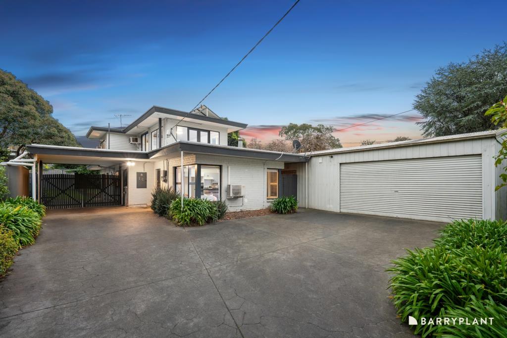 16 Pine Rd, Bayswater, VIC 3153