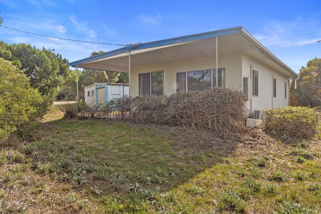 1 Endeavour Dr, Port Julia, SA 5580