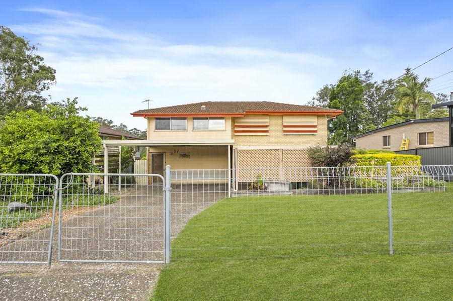 37 Prunda Pde, Raceview, QLD 4305