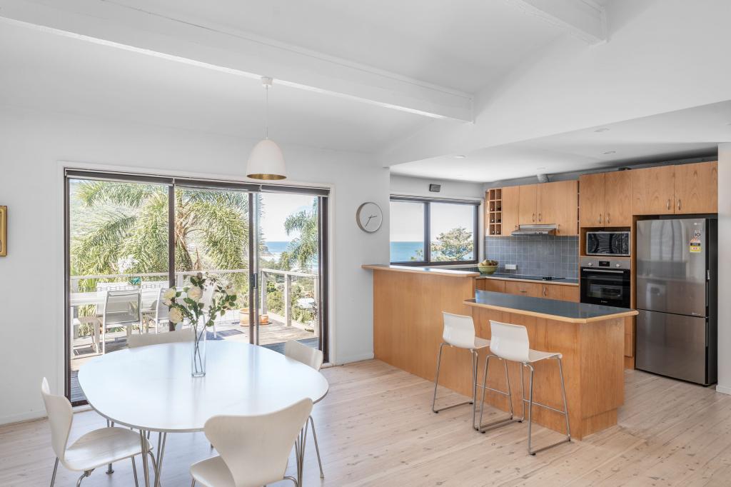 8a Murrawal Rd, Stanwell Park, NSW 2508