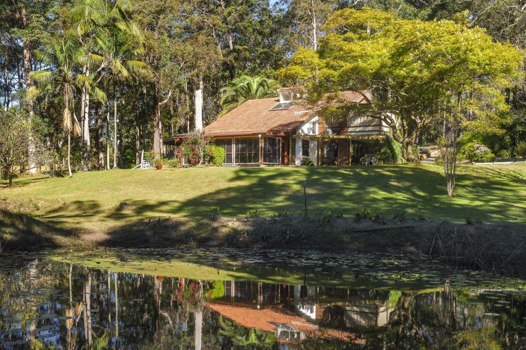 160 Bark Hut Rd, Woolgoolga, NSW 2456