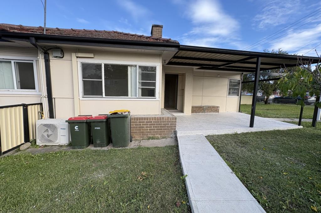 355 Blaxcell St, South Granville, NSW 2142