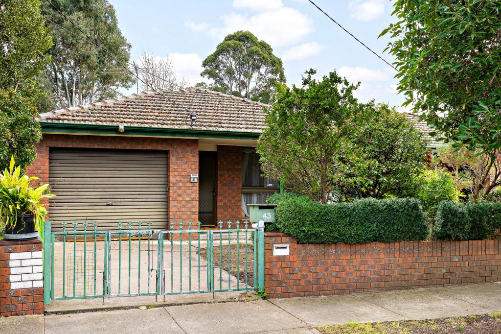 43 Sparks Ave, Fairfield, VIC 3078