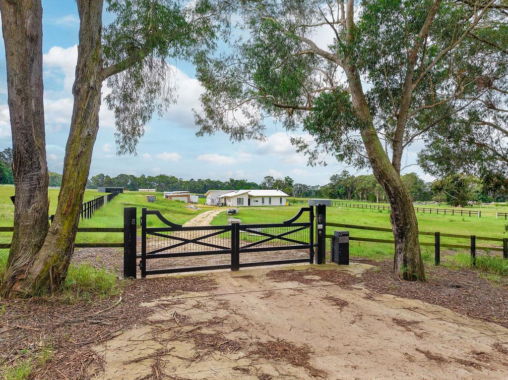 80 MOSS VALE AVE, LAKESLAND, NSW 2572