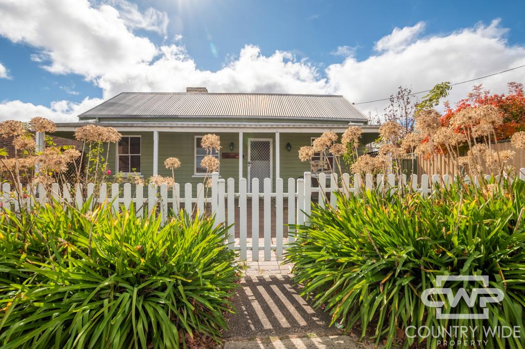 194 Bourke St, Glen Innes, NSW 2370