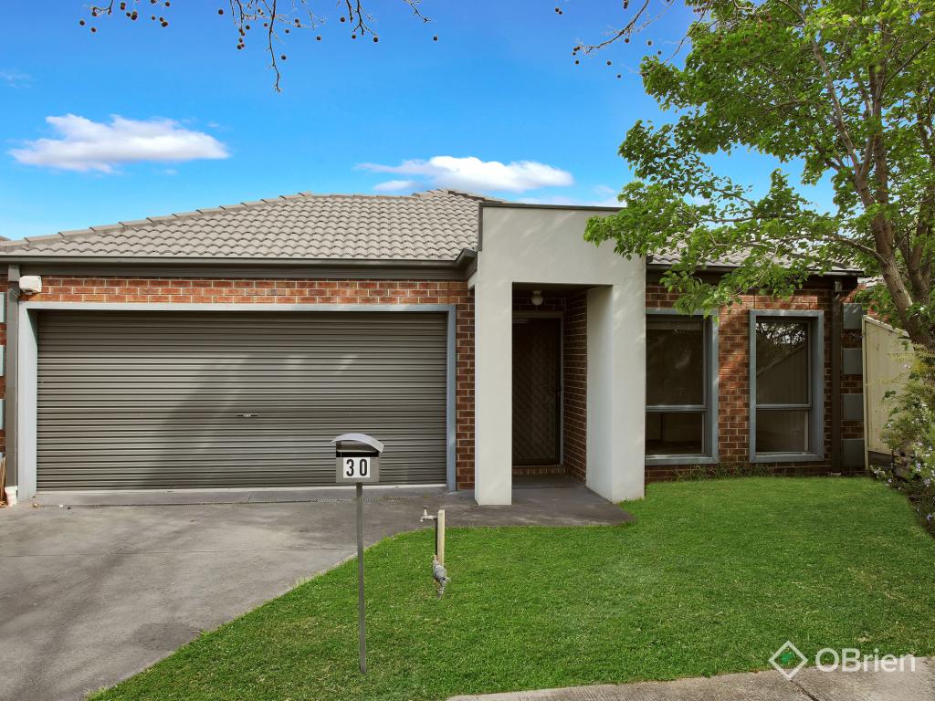 30 Sandalwood Dr, Pakenham, VIC 3810