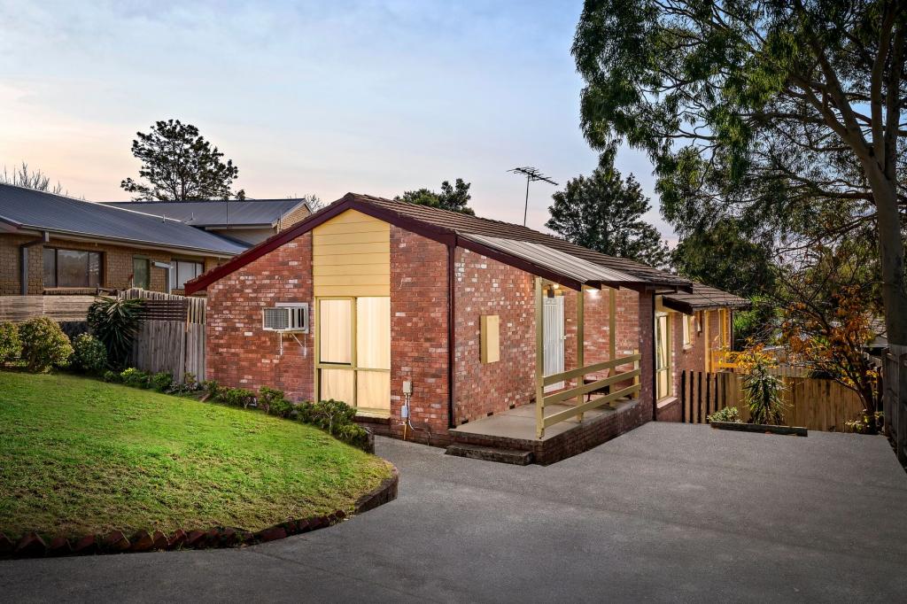 30 Ballymore Ct, Frankston, VIC 3199