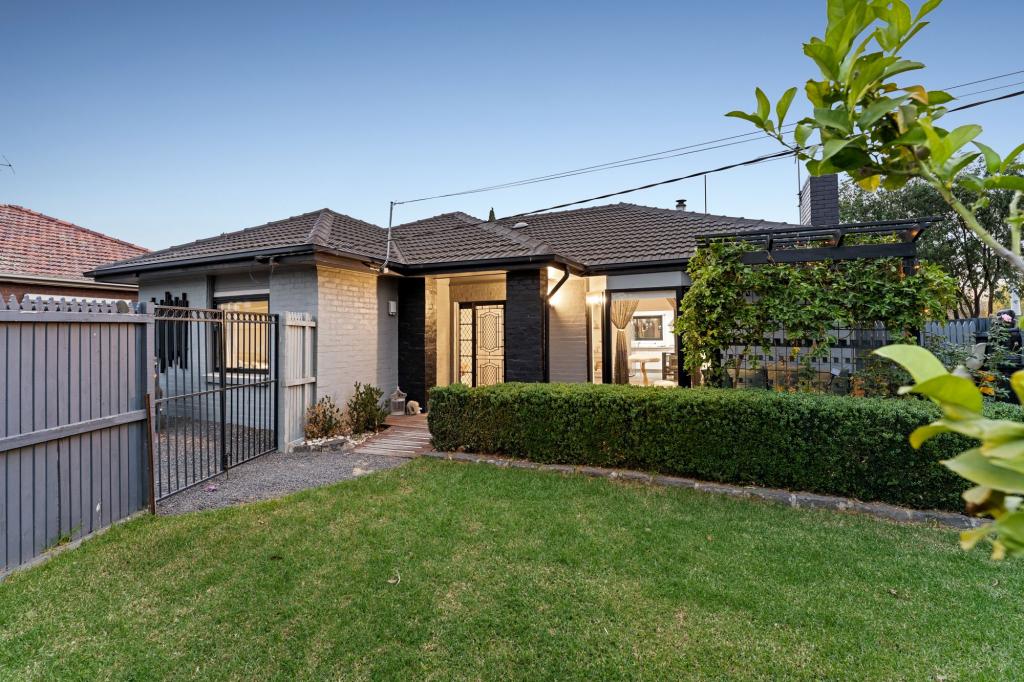 23 Conifer Ave, Brooklyn, VIC 3012