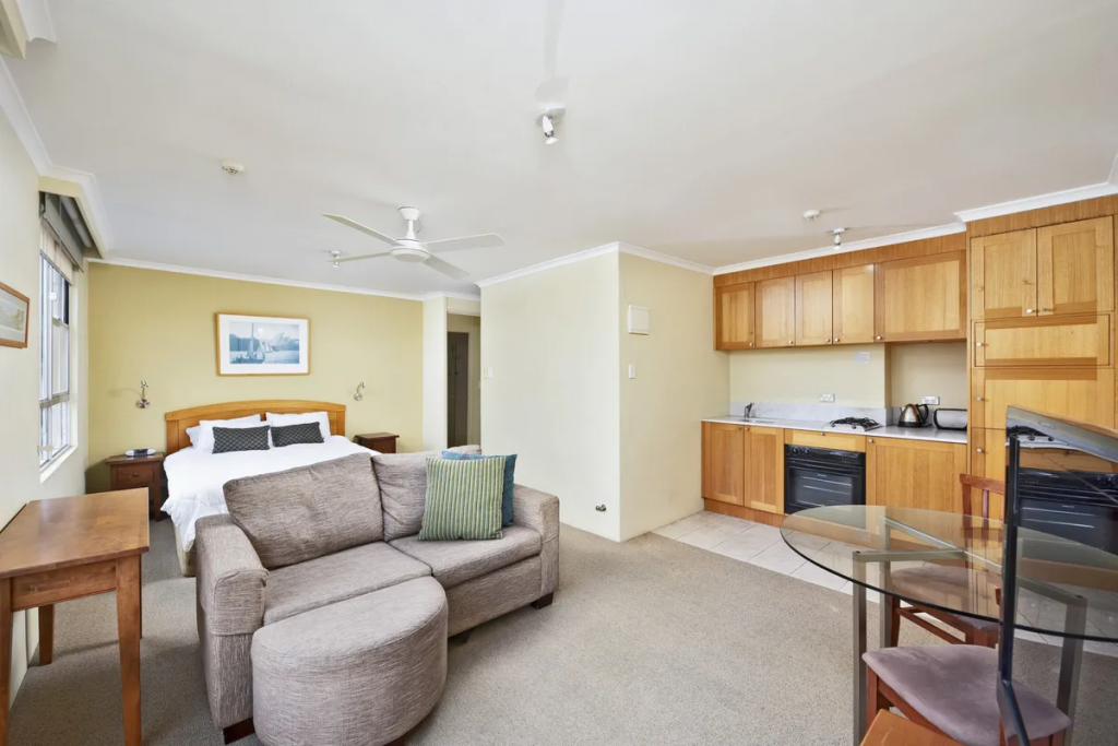51/2a Henry Lawson Ave, Mcmahons Point, NSW 2060