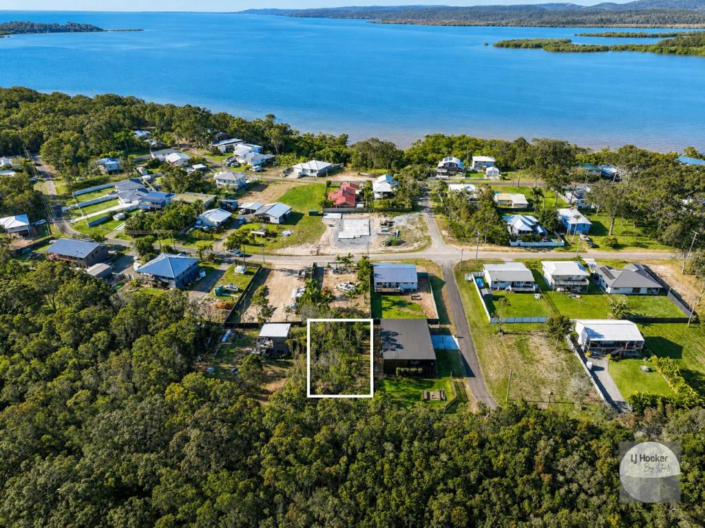 3 SARMAR ST, RUSSELL ISLAND, QLD 4184