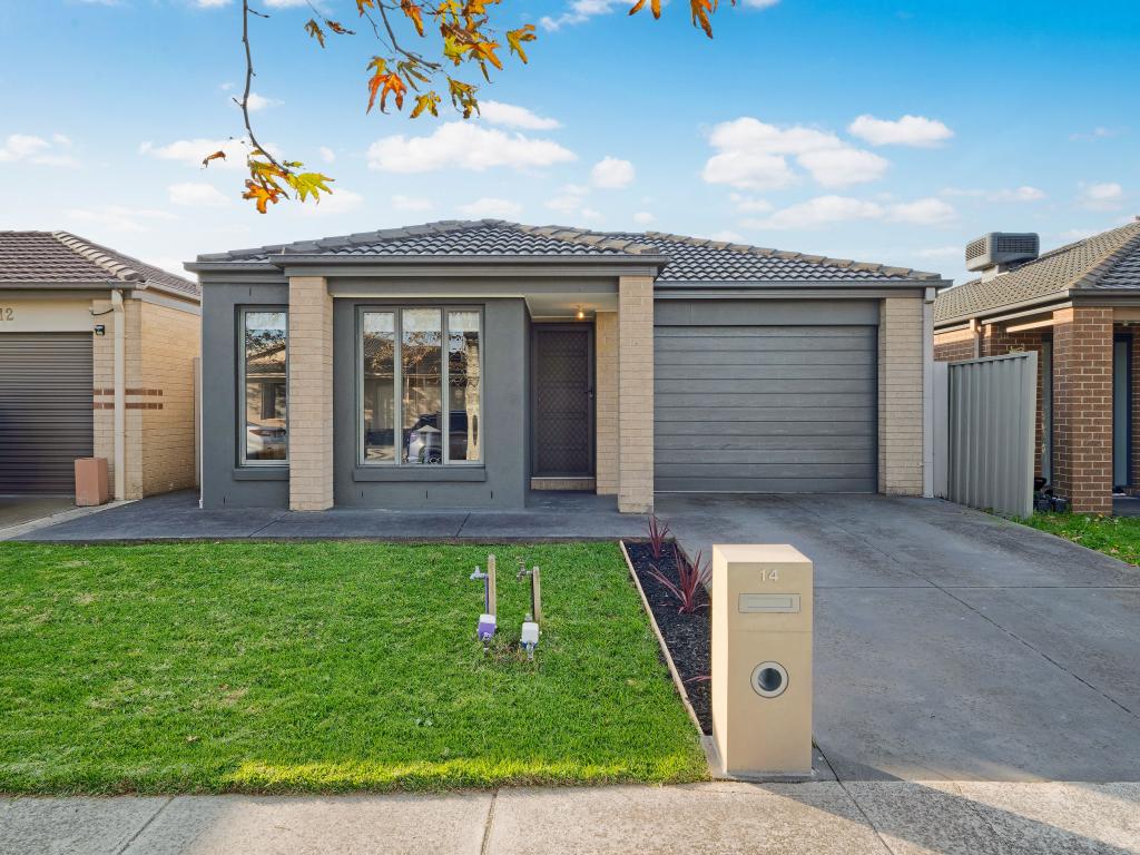 14 Beagle St, Cranbourne East, VIC 3977