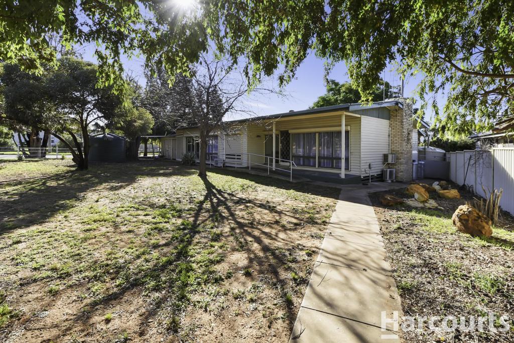 108 LASCELLES ST, HOPETOUN, VIC 3396