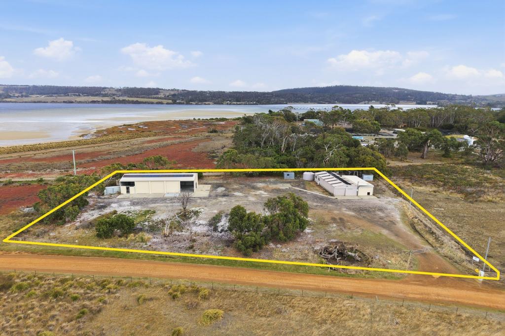 284 Bicheno St, Clifton Beach, TAS 7020