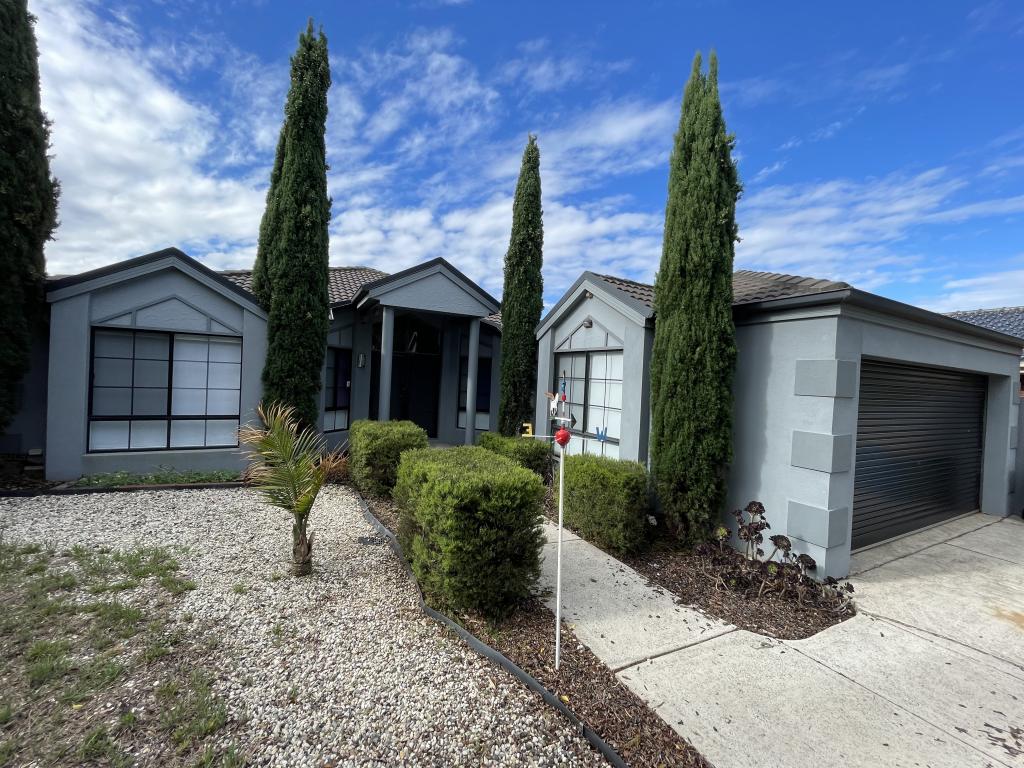 38 Hayfield Rd, Roxburgh Park, VIC 3064