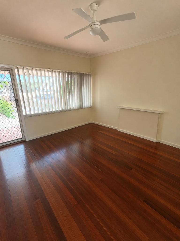 9 Kenton Way, Calista, WA 6167