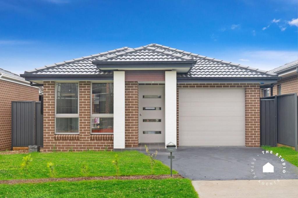 33 Durga Cres, Grantham Farm, NSW 2765