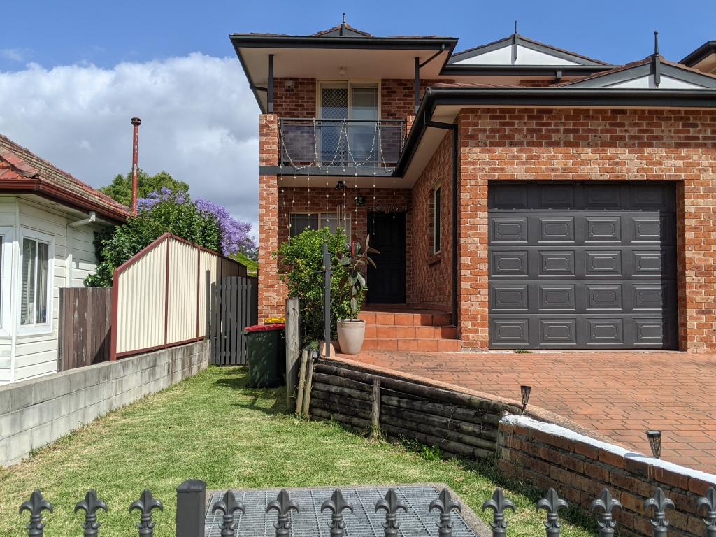 8b Peggy St, Mays Hill, NSW 2145