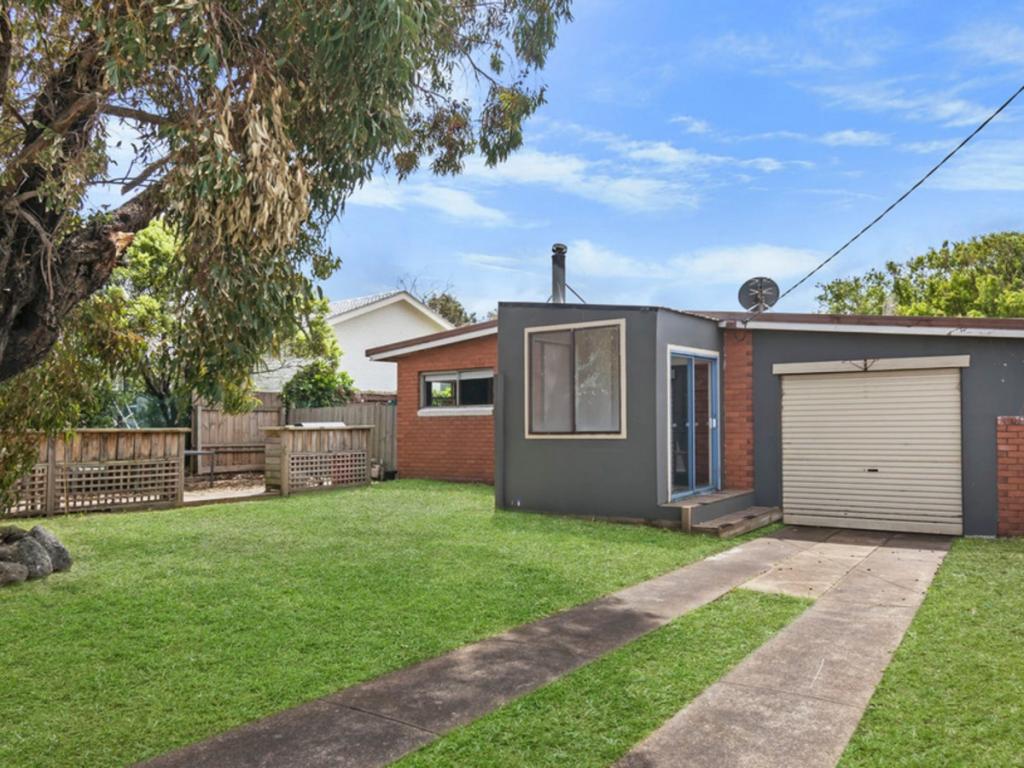 1034 Raglan Pde, Warrnambool, VIC 3280